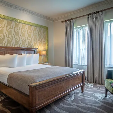 Boyne Valley - Only 3* دروغيدا