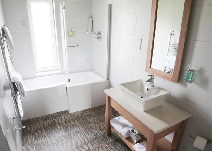 Hotel Boyne Valley - Only 3*